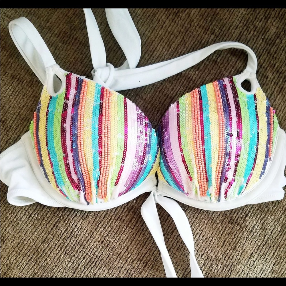 Two vs bikini tops